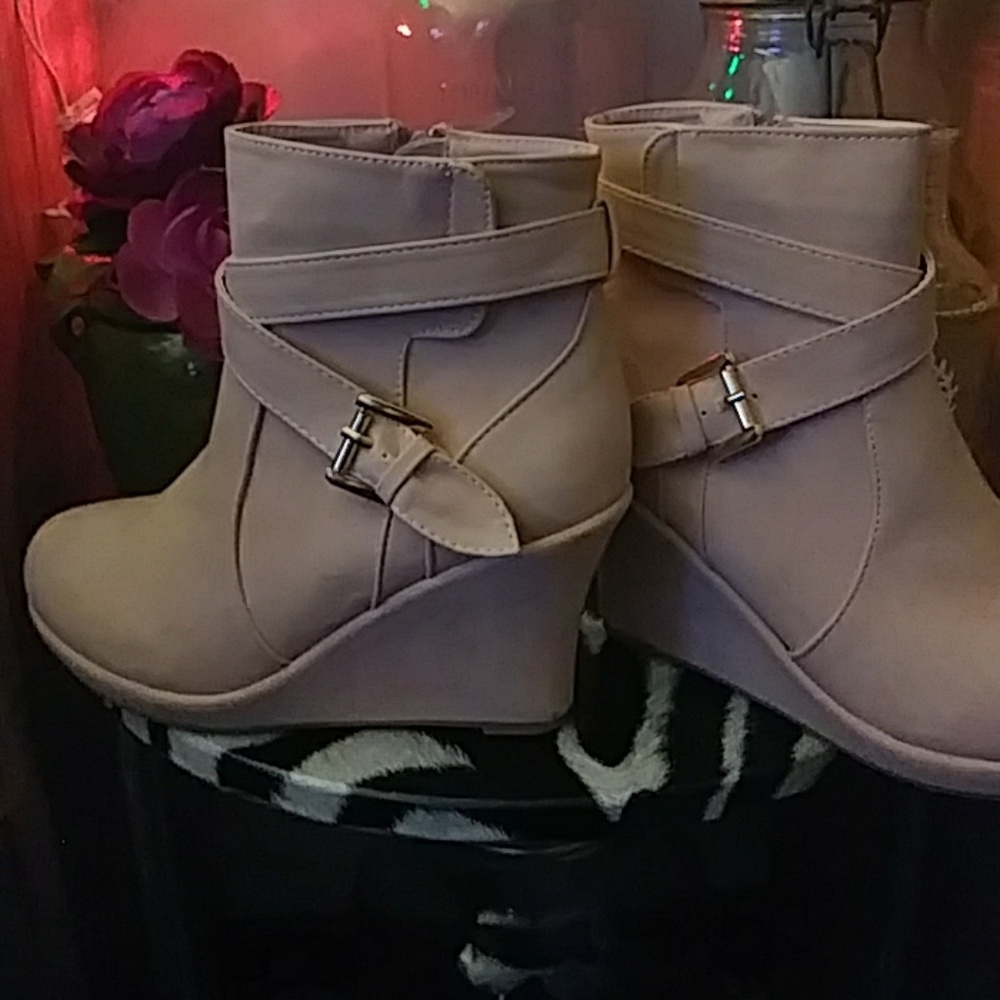 Ankle heels